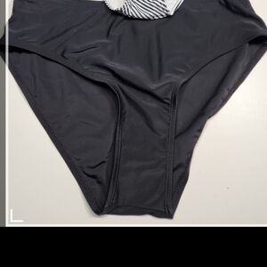 New High Waisted Bikini Bottom Size Large